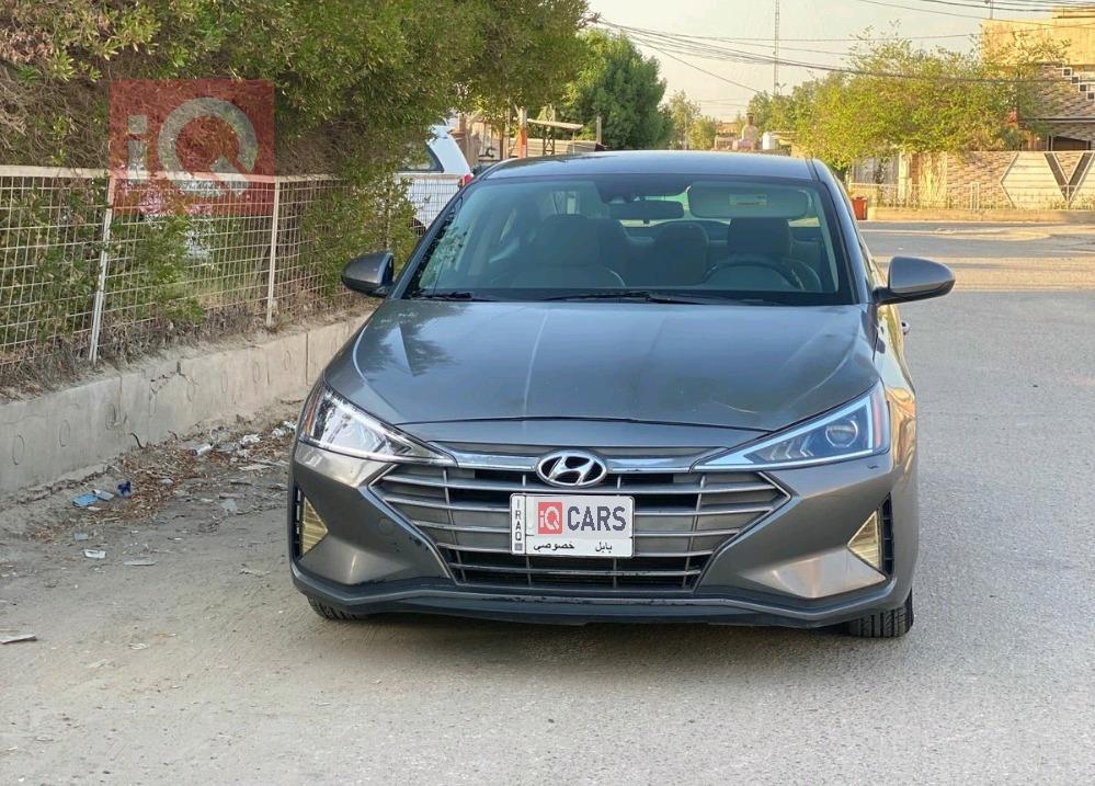 هیوندای ئەلەنترا